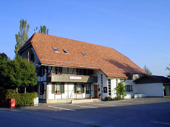 Rück- und Aufbau nach Totalschaden, Restaurant Rössli, zum staubigen Esel, Mattstetten