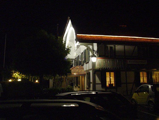Rück- und Aufbau nach Totalschaden, Restaurant Rössli, zum staubigen Esel, Mattstetten